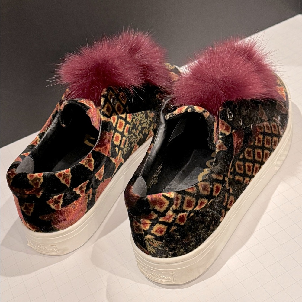 Sam Edelman Multicolor Patterned Sneakers with Faux Fur. Size 9medium